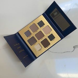 BUTTER LONDON TEDDY BOY PALLET